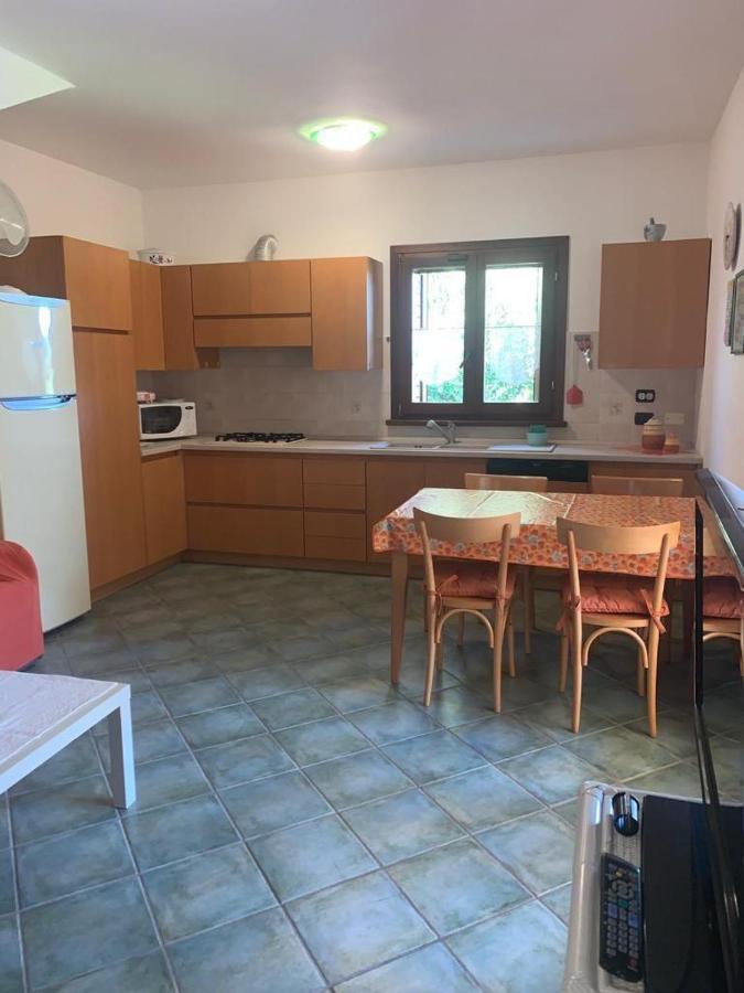 Villa La Cinta à San Teodoro  Extérieur photo